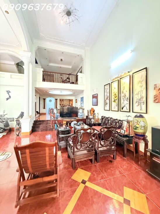 BÁN ĐẤT TẶNG LUÔN CĂN BIỆT THỰ KIỂU PHÁP GẦN SÂN BAY CẠNH MẶT TIỀN VÀ CÔNG VIÊN HOÀNG VĂN THỤ,