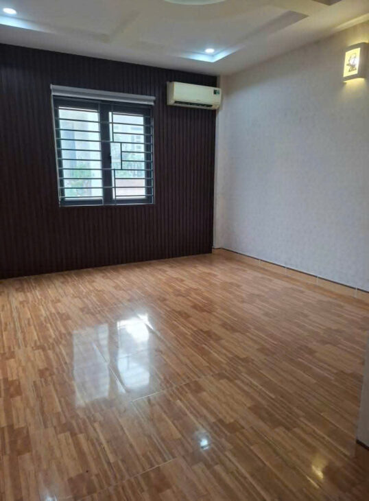 NHÀ 3 LẦU NGAY CHỢ CẦU ĐỒNG, LÊN GÒ VẤP GẦN, HẺM XE HƠI