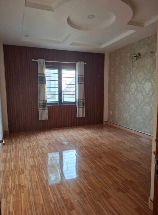 NHÀ 3 LẦU NGAY CHỢ CẦU ĐỒNG, LÊN GÒ VẤP GẦN, HẺM XE HƠI