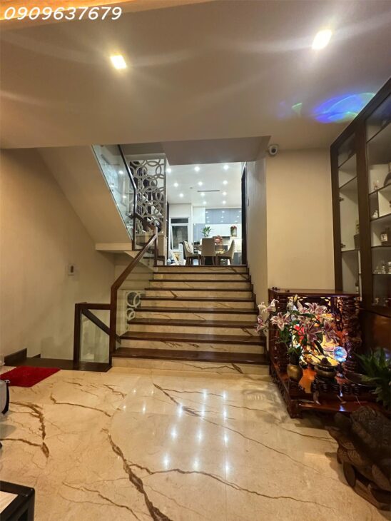 CHUYỂN HƯỚNG KINH DOANH – BÁN CĂN NHÀ TÂM HUYẾT- THÍCH QUẢNG ĐỨC- PHÚ NHUẬN – 5 TẦNG BTCT- NGANG 5M