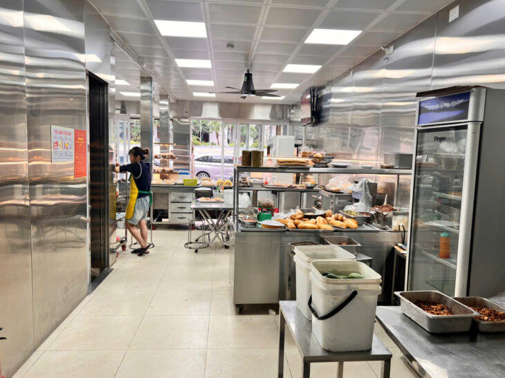 NHÀ ĐẸP- GIÁ TỐT CẦN BÁN NHANH căn nhà dòng tiền kinh doanh tại quận Ba Đình, TP Hà Nội