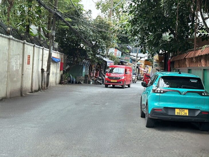 CHDV 8 tầng mới hẻm 656 Quang Trung ngang 8m 75PN TN 220tr gần chợ HHT 50 tỷ.