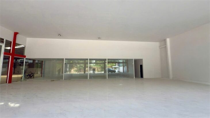 XT632 cho thuê mặt bằng phù hợp làm showroom, kho chứa vận hành logistic, bàn giao liền