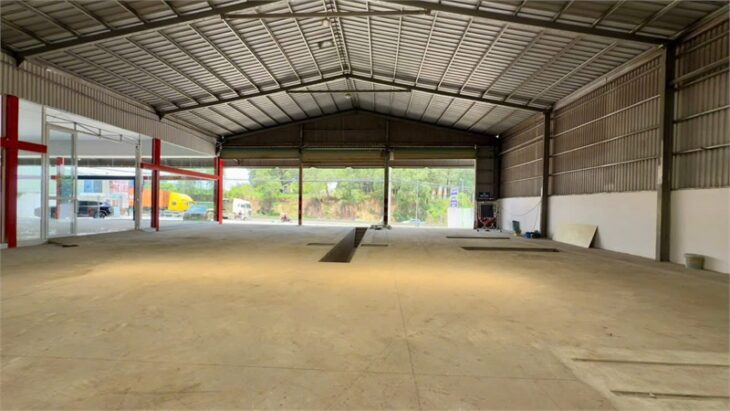 XT632 cho thuê mặt bằng phù hợp làm showroom, kho chứa vận hành logistic, bàn giao liền