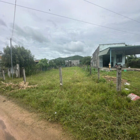 Bán 511m2 đất Thổ cư Hẻm Nguyễn Minh Châu – Tân Tiến – LaGi giá rẻ chỉ 1 tỷ Bán 511m2 đất Thổ cư Hẻm Nguyễn Minh Châu – Tân Tiến – LaGi giá rẻ chỉ 1 tỷ