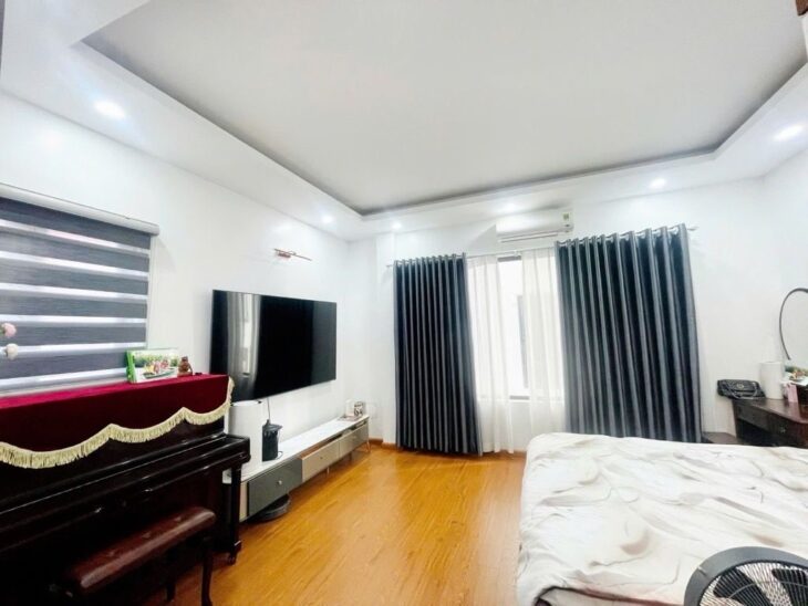 XUÂN LA DT 38M xMT 5M,5 TẦNG 9,3 TỶ NHÀ ĐẸP,LÔ GÓC,NGÕ 3M,GẦN PHỐ,TƯƠNG LAI MỞ ĐƯỜNG GẦN NHÀ