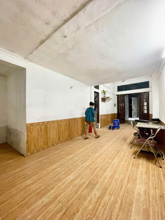 PHÂN LÔ TRỊNH ĐÌNH CỬU – Ô TÔ ĐỖ CỬA – NHÀ DÂN – 33m2 3 tầng mặt tiền 4.9m Giá 9.9 tỷ