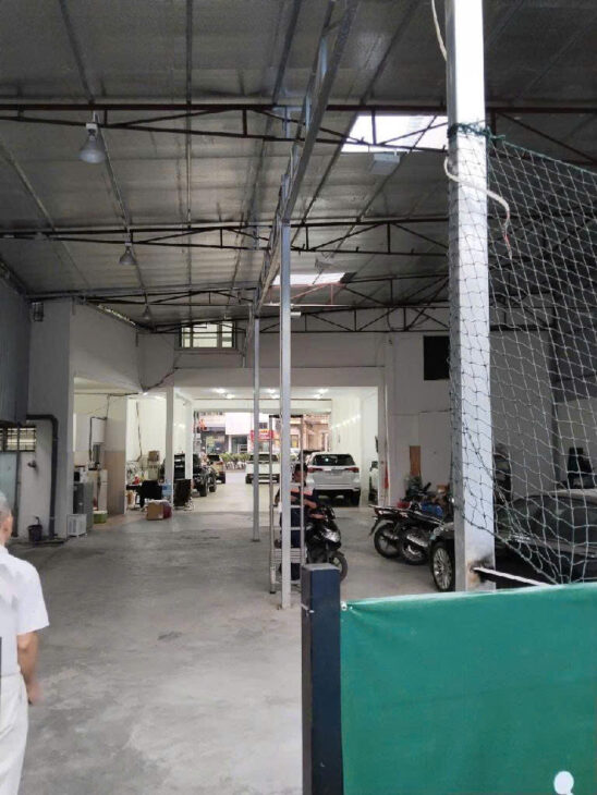 900–1.000m² – Mặt phố Nguyễn Văn Cừ – MT 8.5m – 1 tầng – Giá 220 tỷ