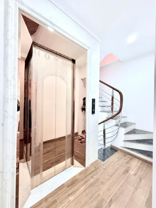 CHÙA BỘC 7 TẦNG THANG MÁY – FULL NỘI THẤT DT 46m2 Gia 19.3 ty