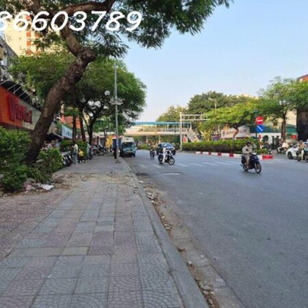 MẶT PHỐ NGUYỄN VĂN CỪ – 438M² – MẶT TIỀN 18M – 2 TẦNG – GIÁ 260 TỶ MẶT PHỐ NGUYỄN VĂN CỪ – 438M² – MẶT TIỀN 18M – 2 TẦNG – GIÁ 260 TỶ