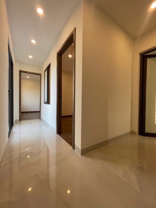 HƠN 9 TỶ CÓ NHÀ 70M2 – 5 TẦNG THANG MÁY – 3 MẶT THOÁNG TẠI SÀI ĐỒNG — LONG BIÊN