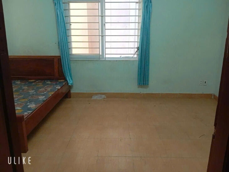 Bán nhà Võ Chí Công thông Hoàng Quốc Việt 40m, 4 tầng vị trí tốt, mặt tiền lý tưởng.