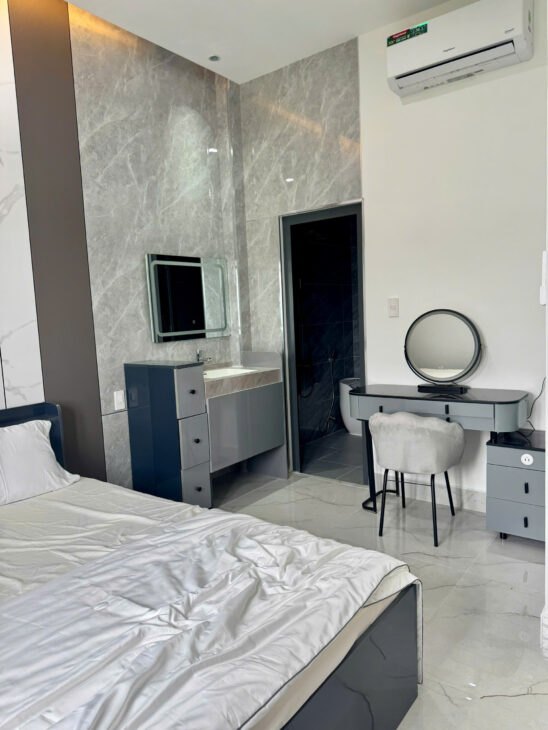 BÁN NHÀ MƠI LÔ GÓC SHR 2 TẦNG 10x14M NGUYỄN THỊ THẢNH THỚI TAM THÔN HÓC MÔN HẺM XE TẢI