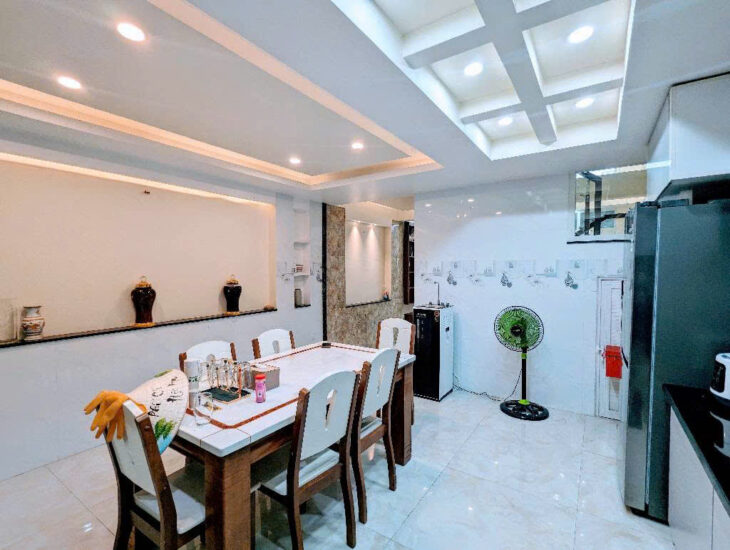 BÁN NHÀ 4 TẦNG PHẠM HỮU LẦU – Q7 – HXH – NGANG 4.6 M – GiÁ 7x TỶ .