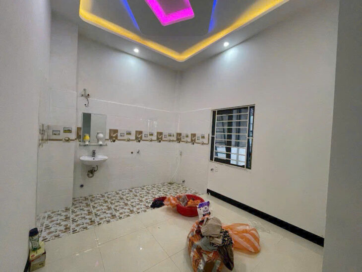 BÁN NHÀ 3 TẦNG ĐƯỜNG 7m5 – KHU ĐÔ THỊ SINH THÁI VEN SÔNG HOÀ XUÂN, KINH DOANH CỰC ĐỈNH.