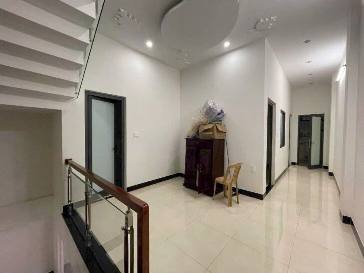 BÁN NHÀ 3 TẦNG ĐƯỜNG 7m5 – KHU ĐÔ THỊ SINH THÁI VEN SÔNG HOÀ XUÂN, KINH DOANH CỰC ĐỈNH.