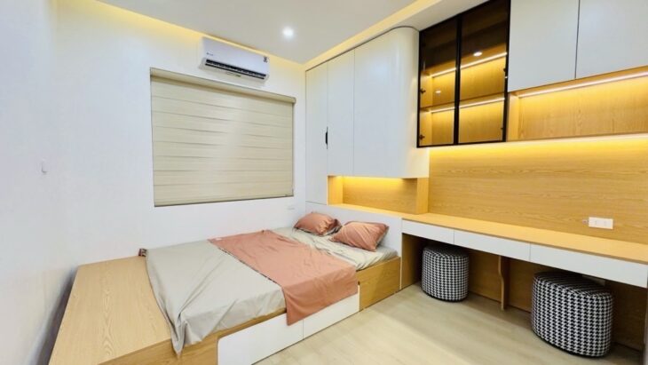 bán nhà tập thể 7,2 ha vĩnh phúc ba đình DT 80m 2 ngủ 2 ban công rộng giá 5,2 tỷ