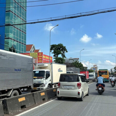 Bán TÒA NHÀ VP 8 tầng 2 hầm ngang 18m MTKD Hà Huy Giáp 471m2 nối dài Nguyễn Oanh 100 tỷ.