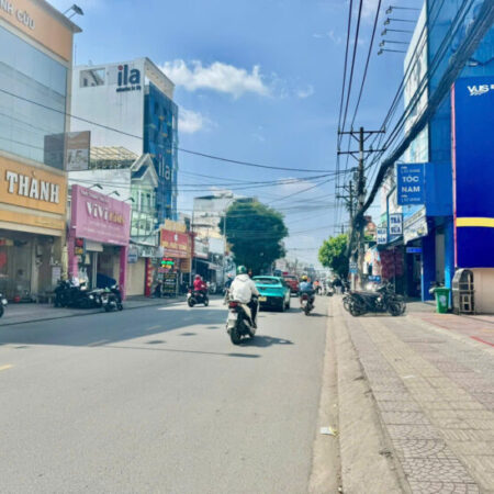 Nhỉnh 18 tỷ có MTKD 4 lầu sầm uất Nguyễn Ảnh Thủ Q12 ngang 5m 155m2 KD cực tốt.