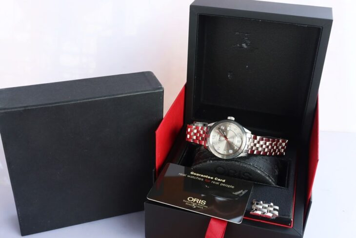 ĐH Nam : Oris Artix GT Day Date Automatic, Dial Grey, Số học trò – Size 37mm fullbox