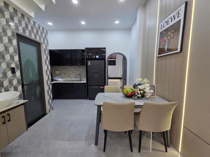 L1654 ⭐️ sát Emart Phan Huy Ích, SHR, Vuông, HXH, 2 tầng, 3.7x12m, 5.x tỷ