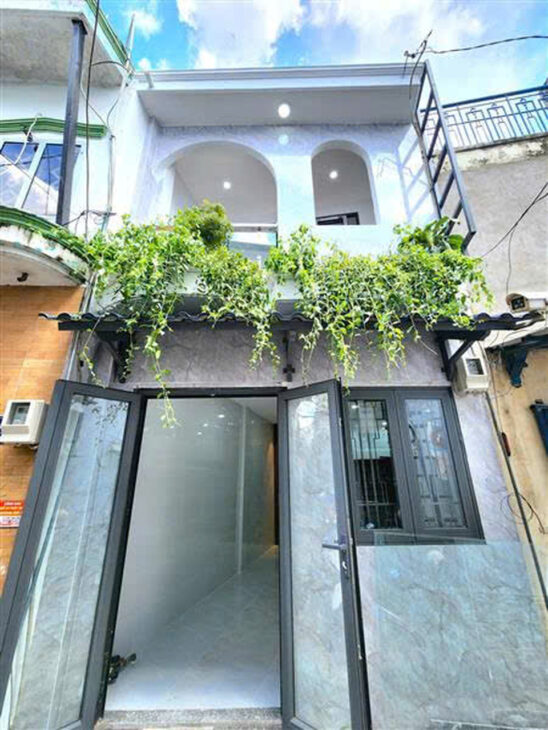 L1655 ⭐️ Giảm 120tr! sát Vincom Plaza Quang Trung GV, SHR, Vuông, 2 tầng, 3.3x7m, 2.x tỷ