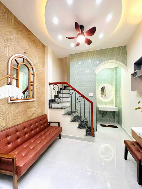 L1666 ⭐️ sát Ngã 6 Cộng Hoà Q3, SHR, Vuông, 4 tầng, 3x4m, 3.x tỷ