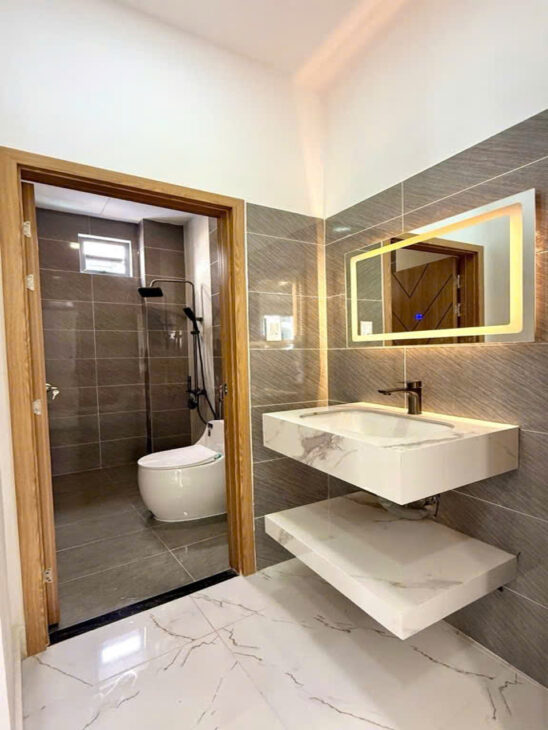 H1668 💥 Giảm 200tr! sát BV 175, SHR, Nở hậu, 3 tầng, 4.3×8.5m, 5.x tỷ