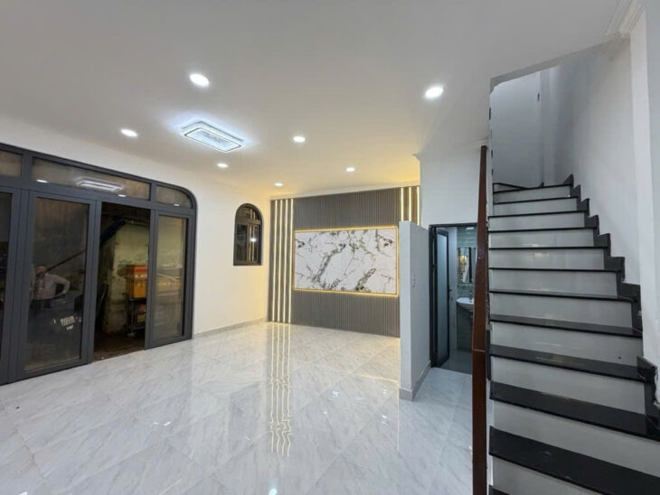 T1669 🔥 ⭐️ sát chợ Gò Vấp, SHR, Lô góc, 2 tầng, 5.5×5.6m, 4.x tỷ