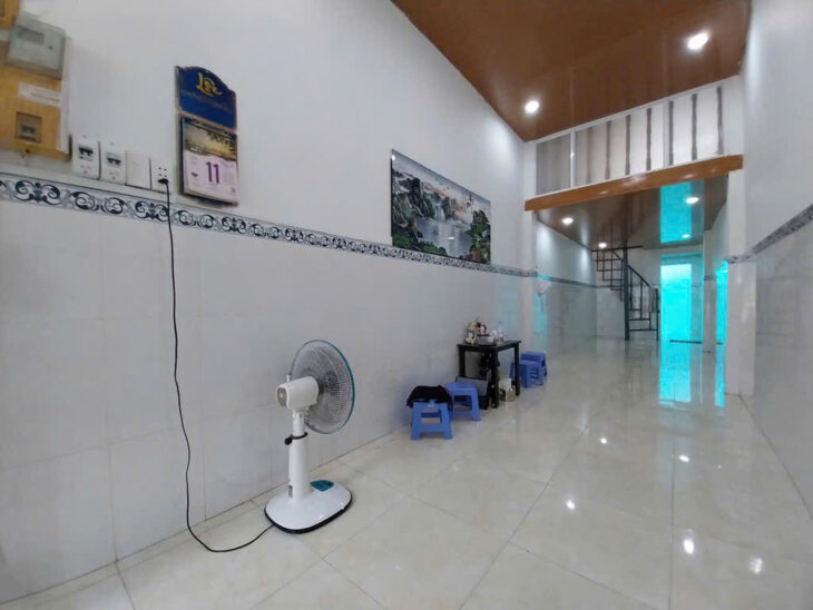 L1689 ⭐️ Giảm 150tr! sát cầu Kinh Thanh Đa, SHR, Vuông, HXH, 2 tầng, 2.1x19m, 4.x tỷ x nhỏ