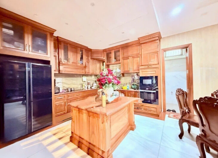 BIỆT THỰ SANG TRỌNG TÂN BÌNH – CẠNH NHÀ GA T3 – HẦM 5 TẦNG – 150M² – NGANG 7.5M – GIÁ 59.9 TỶ