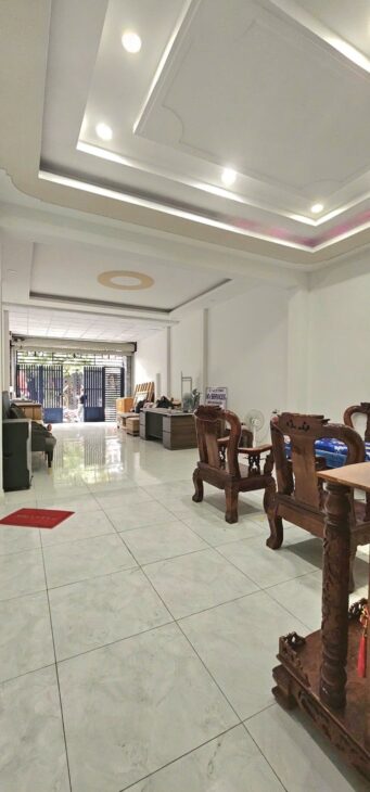 Bán nhà đường Số 13, Linh Xuân, TP HCM. DT 100m2, 2 tầng, 3PN, SH, 6.8 tỷ. LH: 0933125879
