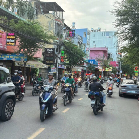 Nhà NGỘP HXH ngang 4.5m 183m2 4 lầu Nguyễn Văn Khối tặng NT XỊN gần trường C3 12.8 tỷ. Nhà NGỘP HXH ngang 4.5m 183m2 4 lầu Nguyễn Văn Khối tặng NT XỊN gần trường C3 12.8 tỷ.