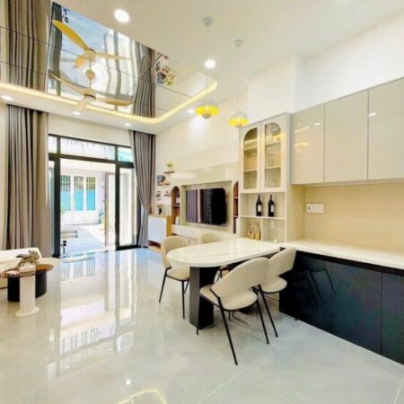 Tổ ấm vợ chồng trẻ Ni Sư Huỳnh Liên, Bảy Hiền Tân Bình, 35m², 2 tầng – 3 phòng ngủ – Giá 4,25 tỷ Tổ ấm vợ chồng trẻ Ni Sư Huỳnh Liên, Bảy Hiền Tân Bình, 35m², 2 tầng – 3 phòng ngủ – Giá 4,25 tỷ