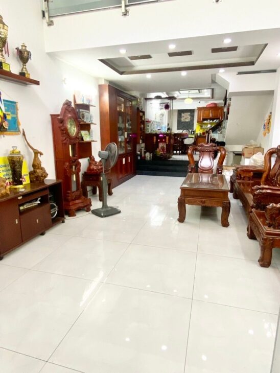 Nhà chính chủ gửi bán 1 sẹc Đ.số 30 HXT 93m2 5 tầng mới DT 20 triệu gần chợ hơn 9 tỷ