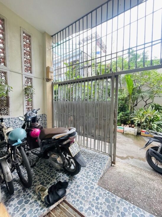 Bán nhà Q.12, đường Lê Thị Nho, 54m2, 2 tầng, 3PN, SH, giá 3.4 tỷ. HXH