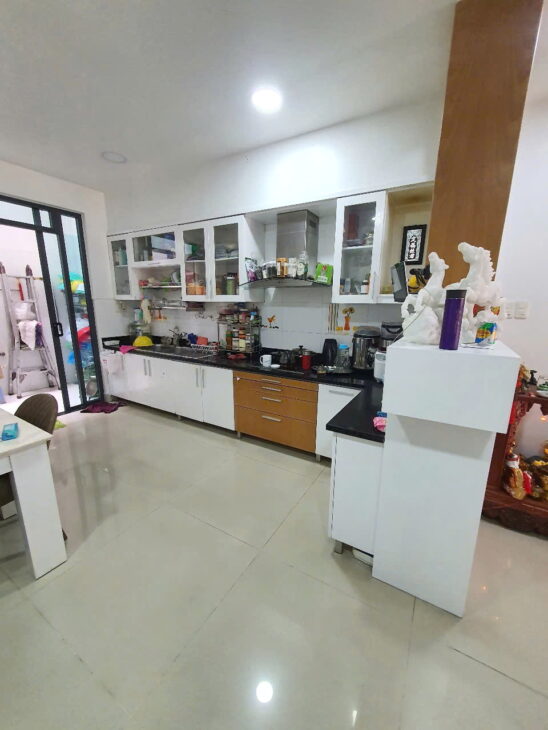 Bán nhà mặt tiền đường 84 Cao Lỗ P4 Q8, Giá 13.2 Tỷ TL