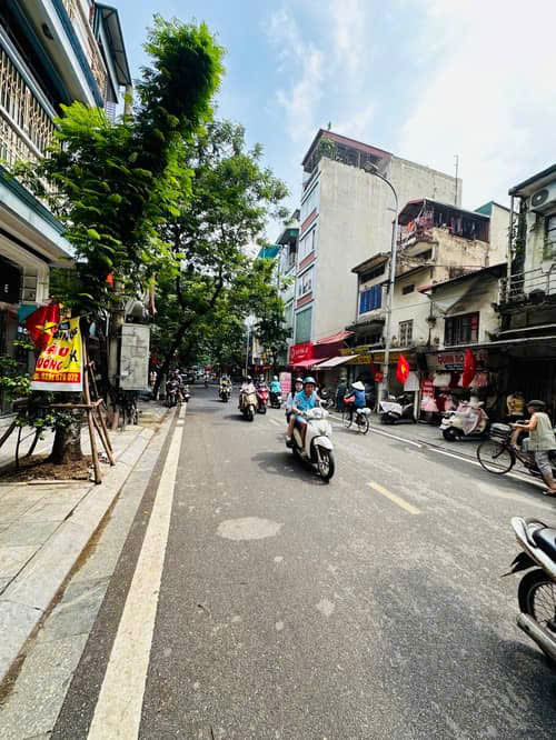 HIẾM! CHỈ 250 TRIỆU M NHÀ NGÕ ĐỘI CẤN 75M 4 TẦNG MT 6.2M Ở LUÔN GẦN PHỐ GIÁ 18.8 TỶ 0336212066