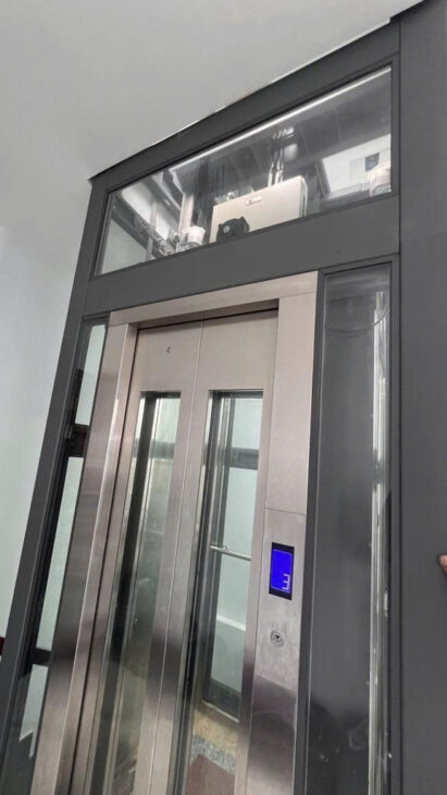 Bán nhà HXT thông Phạm Văn Bạch P12 ngang 4.2 m 93m2 4L có T.máy KD buôn bán 13.7 tỷ.