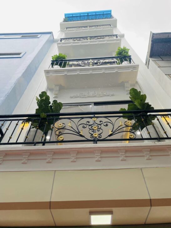 CẠNH NHỔN – NHÀ 5 TẦNG ĐẸP – Ô TÔ ĐỖ CỬA – NGÕ THÔNG TỨ TUNG