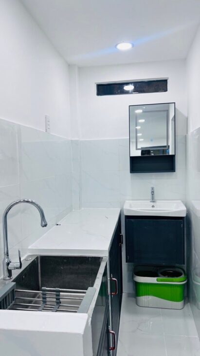 NHÀ MỚI NGAY TRUNG TÂM Q7 Q8 Q4 Q1, Hẻm 997 Trần Xuân Soạn 2,15 Tỷ, 2 Tầng