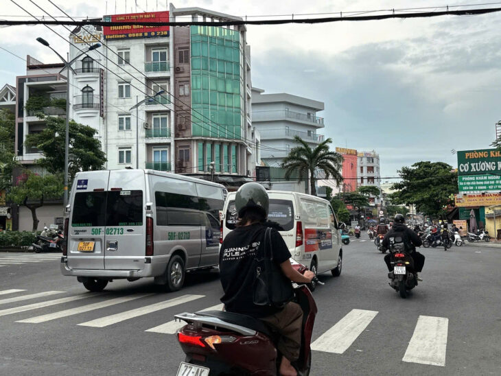 Bán CHDV ngang 7m 5 tầng đường 10m Lê Đức Thọ 105m2 17PN đi bộ đi chợ Căn Cứ chỉ 17.8 tỷ.