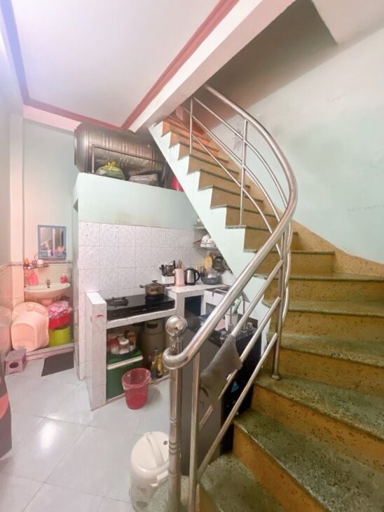 TRUNG TÂM TÂN PHÚ – HẺM OTO – VÀI BƯỚC RA MẶT TIỀN LUỸ BÁN BÍCH – 3 TẦNG – DTSD 51.8M2 – GIÁ 4.4