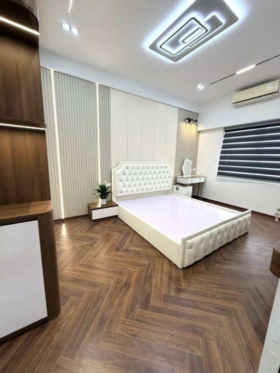 💥GIẬT MÌNH💥Căn CC tuyệt đẹp 130 Đốc Ngữ, 91m 3PN, Nội thất mới toanh, 9.6 tỷ Ba Đình