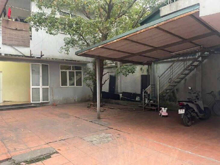 bán nhà Ngọc Lâm, 475m trên sổ, ôtô vào nhà, cách mặt phố 30m, giá chỉ 126tr/m