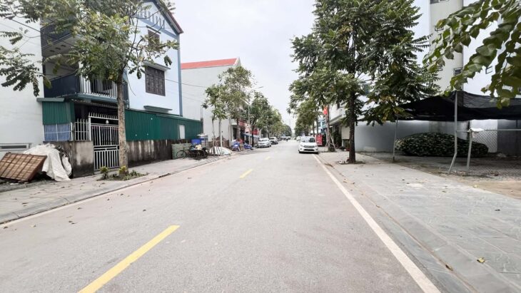 biệt thự sân vườn Long Biên, gần hồ điều hòa, diện tích 152m, mặt tiền 11m, full thổ cư