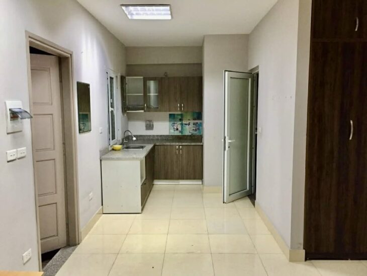 bán nhà mặt phố Ngọc Lâm, 70m x 5tầng, khu vực sầm uất, kinh doanh ngày đêm