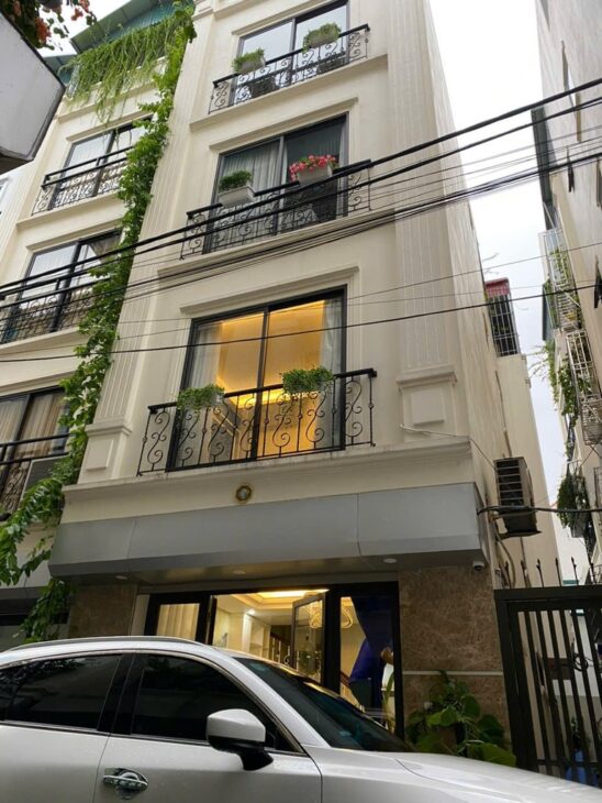 Bán nhà Ngọc Thuỵ, sau trường pháp 40m x 4T lô góc, oto vào nhà nhỉnh 12 tỷ có tl. LH 0936123469