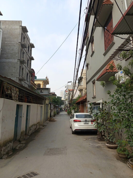 BÁN NHÀ VÕ CHÍ CÔNG, NHÀ ĐẸP, 6 TẦNG THANG MÁY, Ô TÔ ĐỖ CỔNG, FULL NỘI THẤT – 10 TỶ