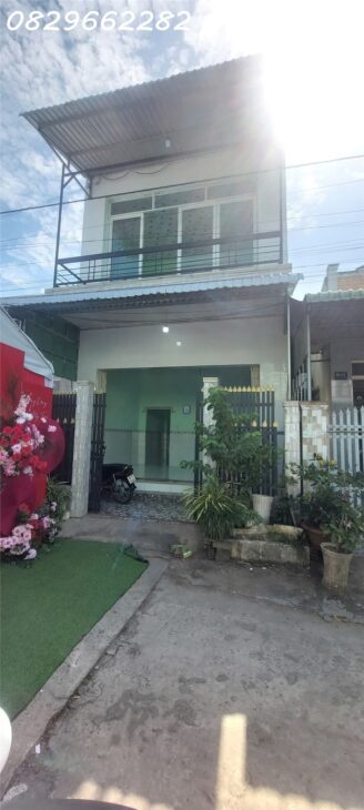 Nhà Mặt Phố Gần Công Viên Sa Đéc, 90m2, 4PN, Giá 1.75 Tỷ, Sổ Hồng. Nhà Mặt Phố Gần Công Viên Sa Đéc, 90m2, 4PN, Giá 1.75 Tỷ, Sổ Hồng.